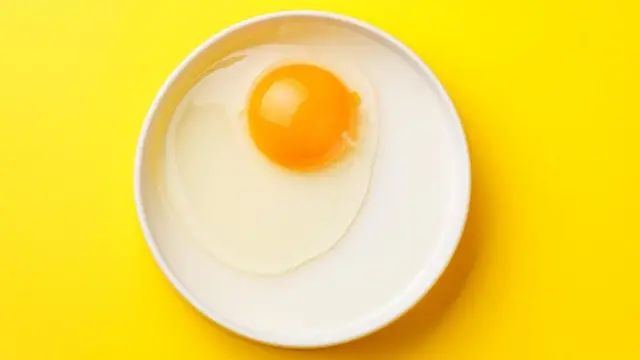 முட்டைகளில் காணப்படும் கோலின், அல்சைமர் நோயில் இருந்து நம்மைக் காப்பாற்றும் .