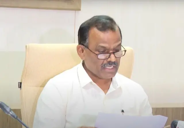 ગુજરાત, ગ્રામપંચાયતોની ચૂંટણી, ગુજરાત ચૂંટણી, ભાજપ, કૉંગ્રેસ, આપ, બીબીસી ગુજરાતી 