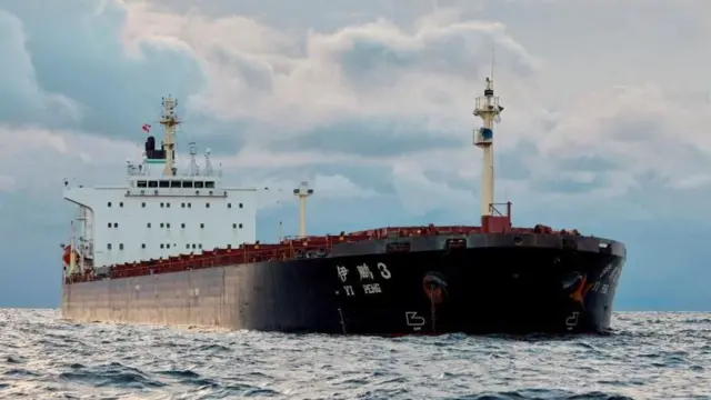 中国船「伊鵬3」