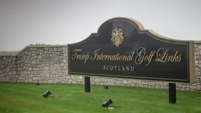 Trump ana viwanja vya mchezo wa golf nchini Ireland