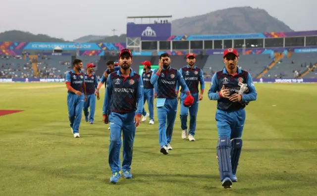 இலங்கை அணி தடுமாற்றம்