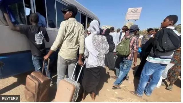 Àwọn ènìyàn tó fẹ́ kúrò ní Sudan