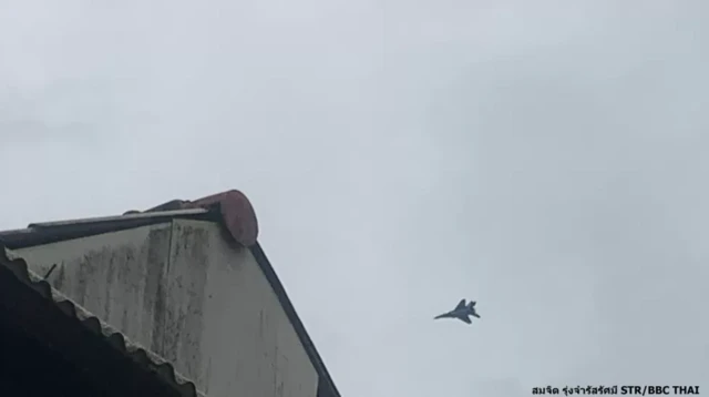 ထိုင်းဘက်ခြမ်းက ဝေါလေရွာကို ဖြတ်ပျံသွားတဲ့ စစ်ကောင်စီတိုက်လေယာဉ်