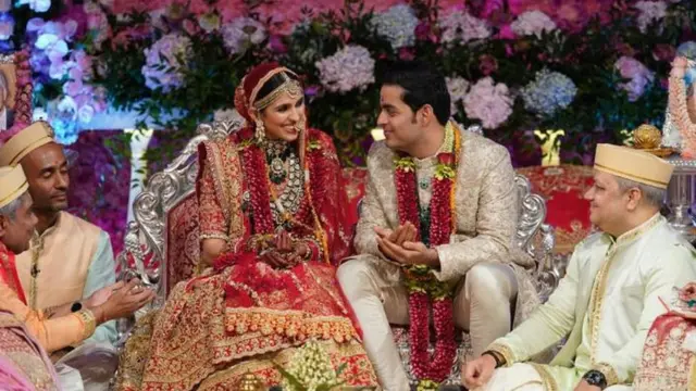 આકાશ અંબાણી અને શ્લોકા મહેતાના શાસ્ત્રોક્ત વિધિ પ્રમાણે લગ્ન સંસ્કાર