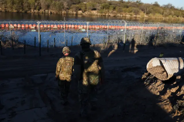 Militares de EE.UU. en la frontera con México. Trump-América Latina