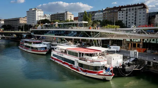 ऑस्ट्रिया 