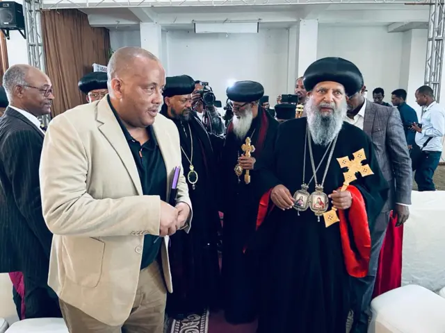 ብጹእ ወቅዱስ ኣቡነ ማትያስ ምስ ኣይተ ጌታቸው ረዳ