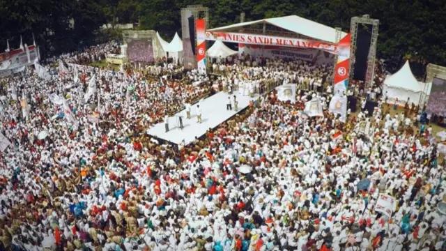 Pasangan Anies Baswedan - Sandiaga Uno, yang menggelar kampanye besar pekan lalu di lapangan Banteng Jakarta,