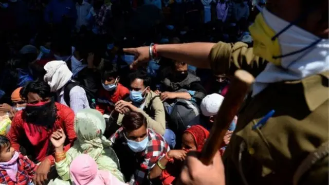 ဗိုင်းရပ်စ်မပြန့်ဖို့ lockdown အပြင်တခြားနည်းလမ်းမရှိဘူးလို့ ဝန်ကြီးချုပ်က ပြောပါတယ်။