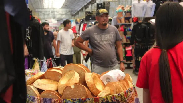 Вещевой ряд на Дордое