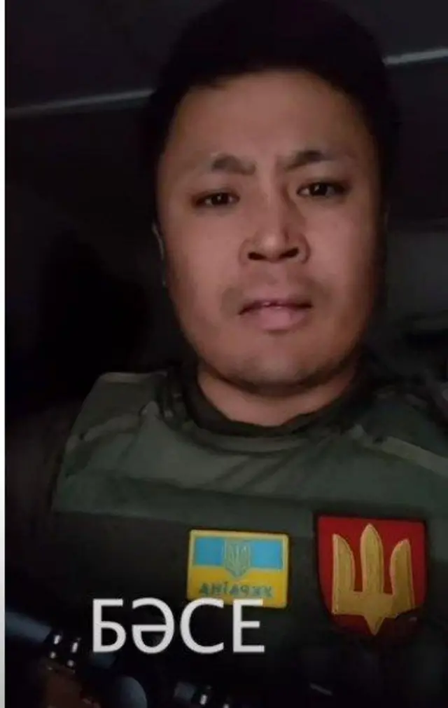 K﻿endisine Kazak Rambosu diyen Jasulan Duysembin