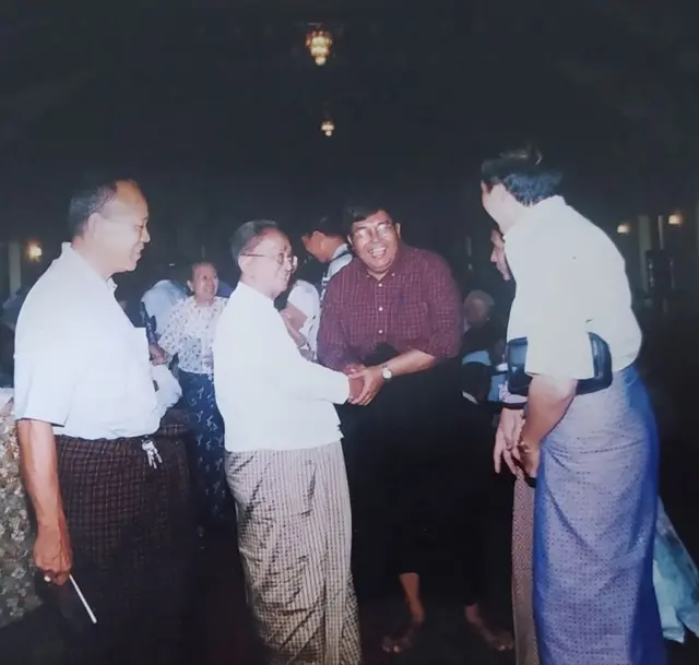 ဦးလှအောင်နဲ့ တပည့်များ