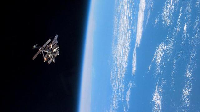 Сегодня самые долгие космические миссии (например, на орбитальной станции "Мир") исчисляются месяцами