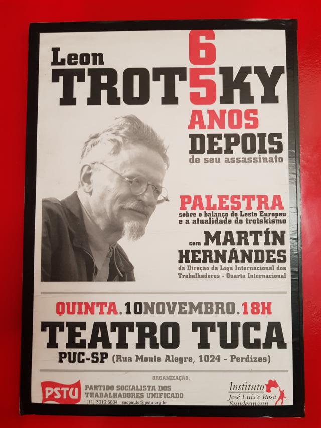Cartaz na sede do PSTUbet nacional whatsappSão Paulo