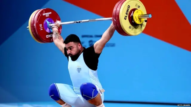 ਵੇਟ ਲ਼ਿਫਟਿੰਗ