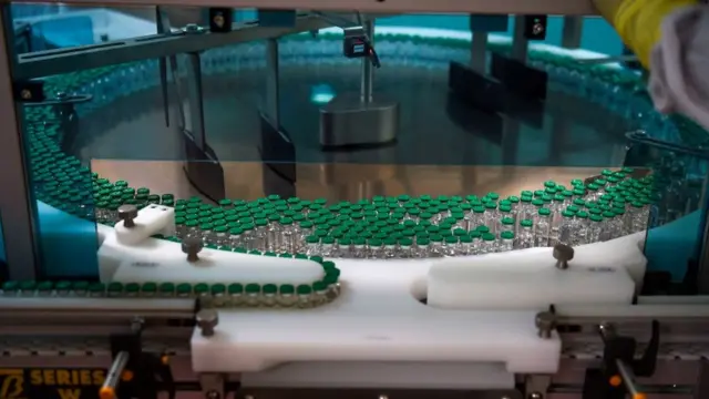 পুনের সিরাম ইনস্টিটিউটে তৈরি হচ্ছে কোভিশিল্ড