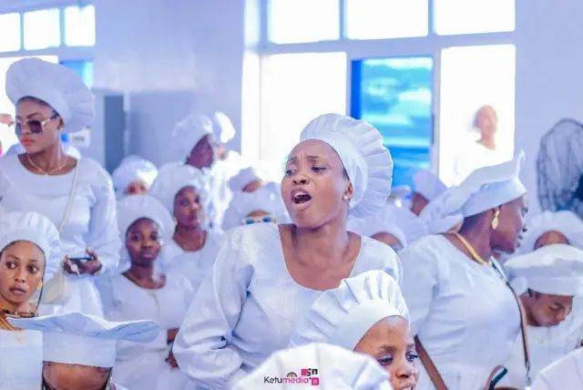 Aworan awọn ọmọ ijọ Sele