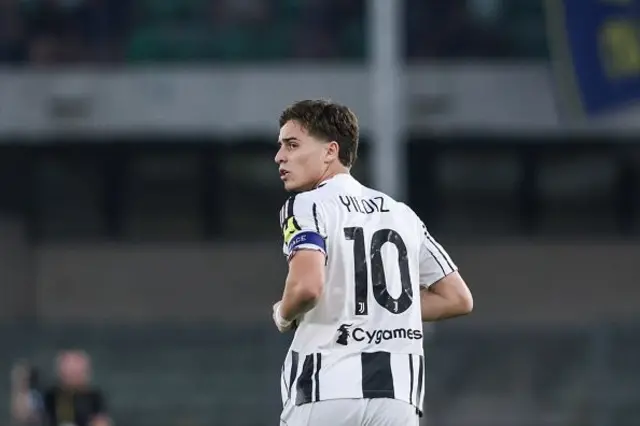 Kenan Yıldız, 10 numaralı formayı giydiği Juventus'ta çok mutlu olduğunu söylüyor