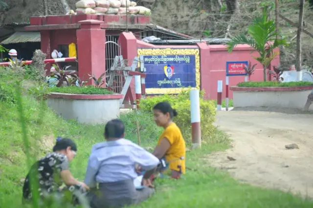 လွတ်လာသူ အများစုက ဘူးသီးတောင်ဒေသခံတွေဖြစ်