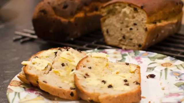 Хлеб с черносливом