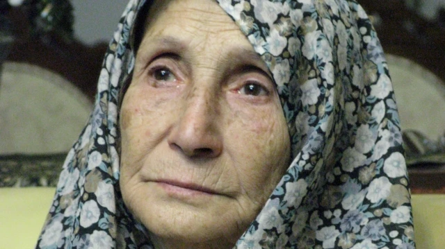 فاطمه سلطان حسینی خامنه‌ای خواهر ناتنی علی خامنه‌ای