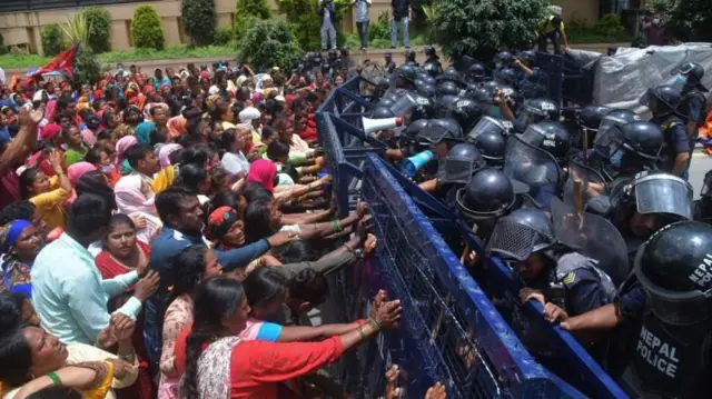 गत वर्ष काठमाण्डूमा भएको सहकारी पीडितहरूको आन्दोलन 