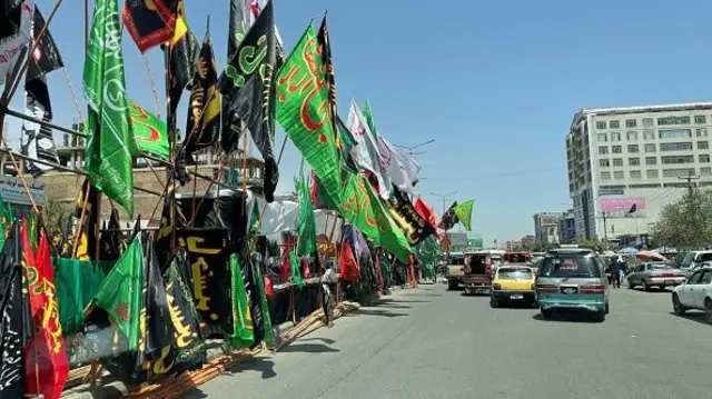 به مردم گفته شده که از نصب پرچمهای عزاداری در خیابانها خوداری کنند