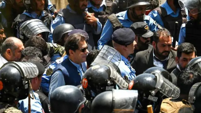 ইমরান খান