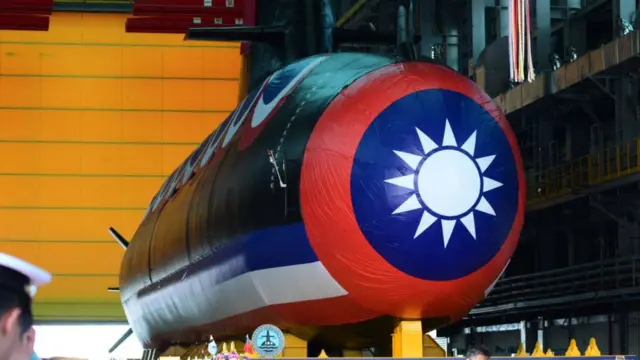 インドネシア海軍飯ごう【未使用品】現品限り 台湾が初の自主建造潜水艦を披露 対中防衛を強化 - BBCニュース