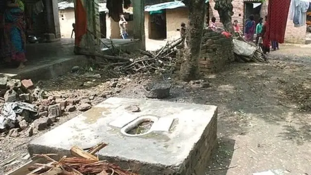 विकासशील देशों में साफ शौचालय की कमी एक समस्या है.