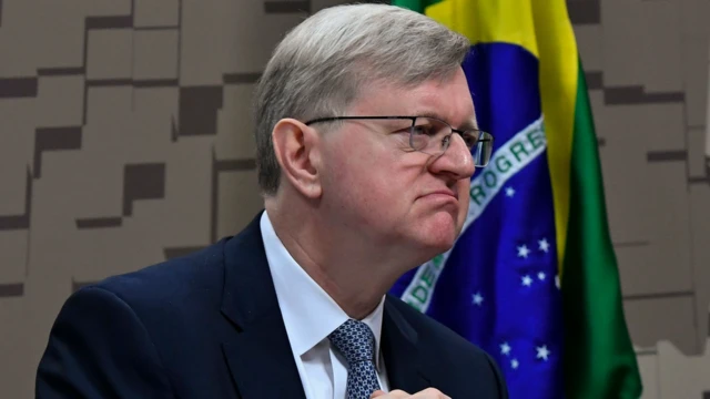 Nestor Forster durante sabatina no Senado