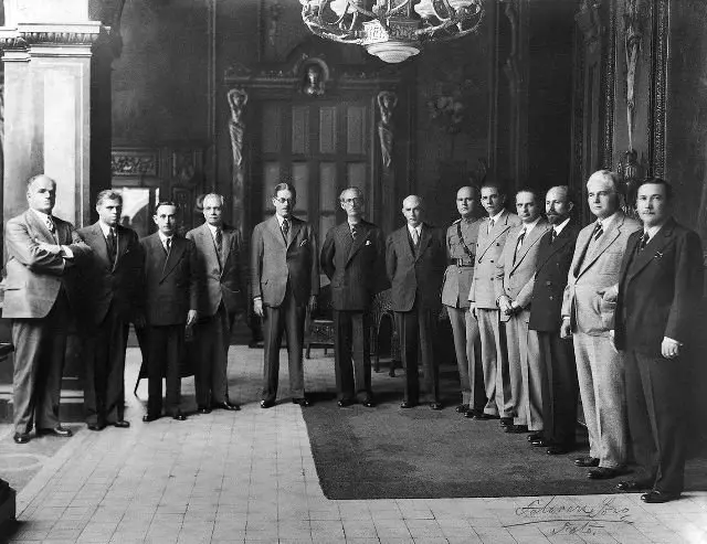 Escalante y otros ministros.