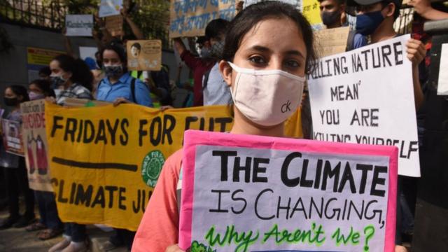 印度學生參加全球氣候大罷課活動