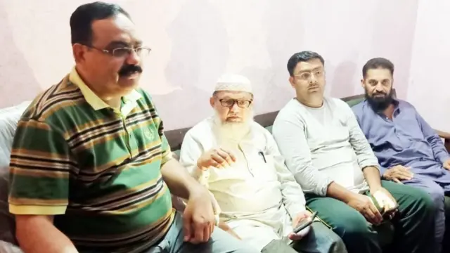 પાકિસ્તાનમાં ફસાયેલા ભારતીય નાગરિકો