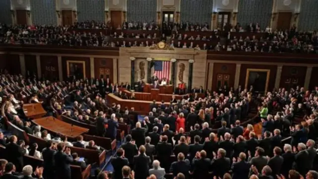 دیموکراتان له هڅونې پرته د ټرمپ خبرو ته غوږ وو