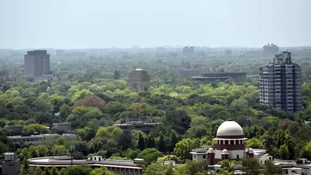 பிரசாந்த் பூஷண் நீதிமன்ற அவமதிப்பு வழக்கு: பிரச்சனை என்ன? - விரிவான தகவல்கள்