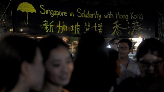 2014年香港爆发占领运动时，有人在新加坡举行集会声援香港。