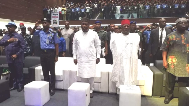 Ndị gọvanọ ọwụwa anyanwụ na onyeisi ndị uweojii