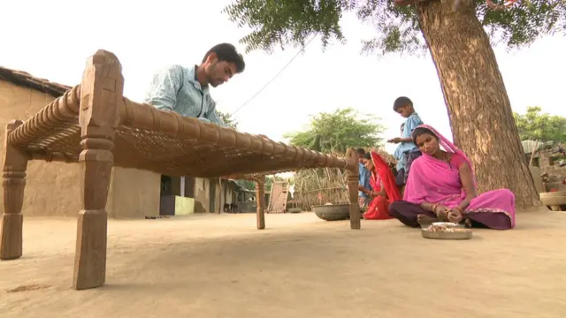 દિનશનું ઘર