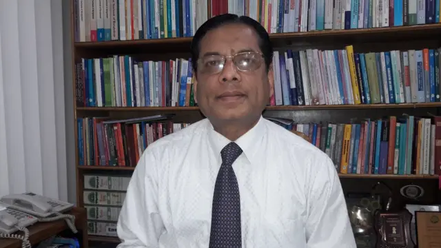 ড: মুস্তাফিজুর রহমান