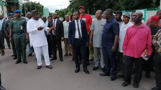 Gọvanọ Ugwuanyi nke Enugwu steeti