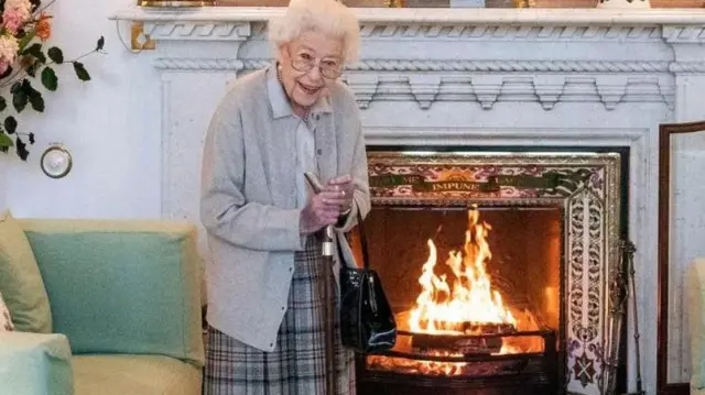 İ﻿ngiltere Kraliçesi 2. Elizabeth