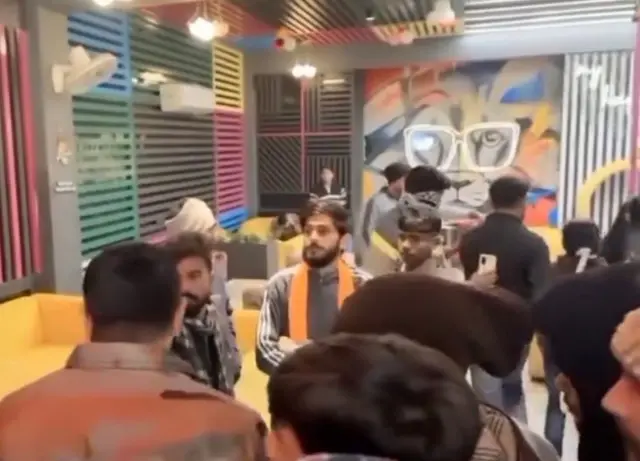 वायरल वीडियो का दृश्य