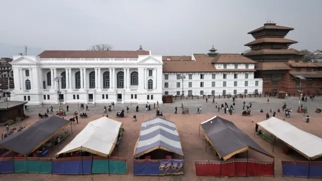 मतदान केन्द्र