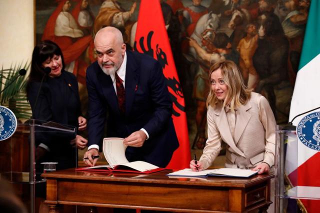 Arnavutluk Başbakanı Edi Rama ile İtalya Başbakanı Giorgia Meloni