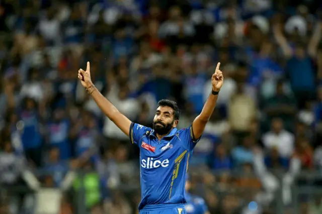 மும்பை ஹைதராபாத்