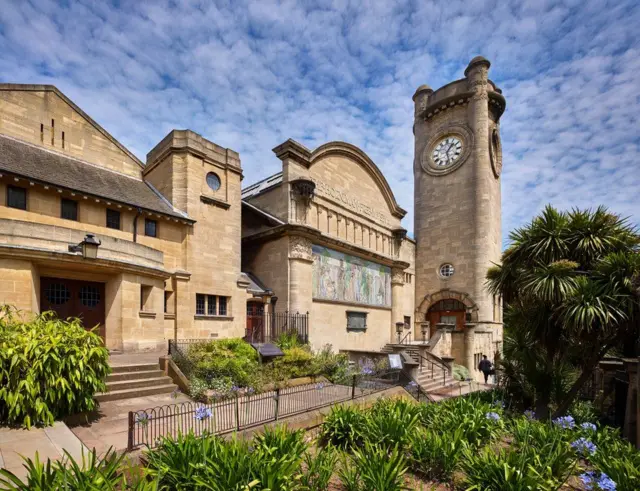 HORNIMAN MUSEUM