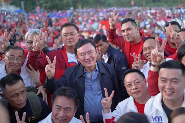 ทักษิณ ใช้เวทีหาเสียงเลือกตั้งนายก อบจ. เมื่อเดือน พ.ย. 2567 เป็นเวทีเปิดหน้าทำกิจกรรมทางการเมืองอย่างเป็นทางการครั้งแรก โดยเนื้อหาคำปราศรัย เน้นทบทวนผลงานรัฐบาลไทยรักไทยและประกาศนโยบายของรัฐบาลลูกสาว