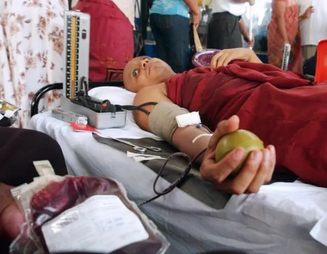 රුධිරය පරිත්‍යාග කිරීම යනු ලෝකයේ මිනිසුන්ගේ යහපත් සෞඛ්‍යය වෙනුවෙන් කරනු ලබන උතුම් පරිත්‍යාගයක් ලෙස සැලකේ.