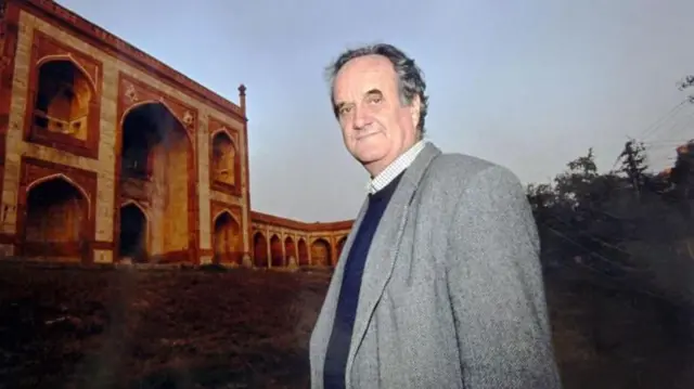 বিবিসি'র সাবেক জ্যেষ্ঠ সাংবাদিক স্যার মার্ক টালি 'ভয়েস অব ইন্ডিয়া' নামে পরিচিত ছিলেন